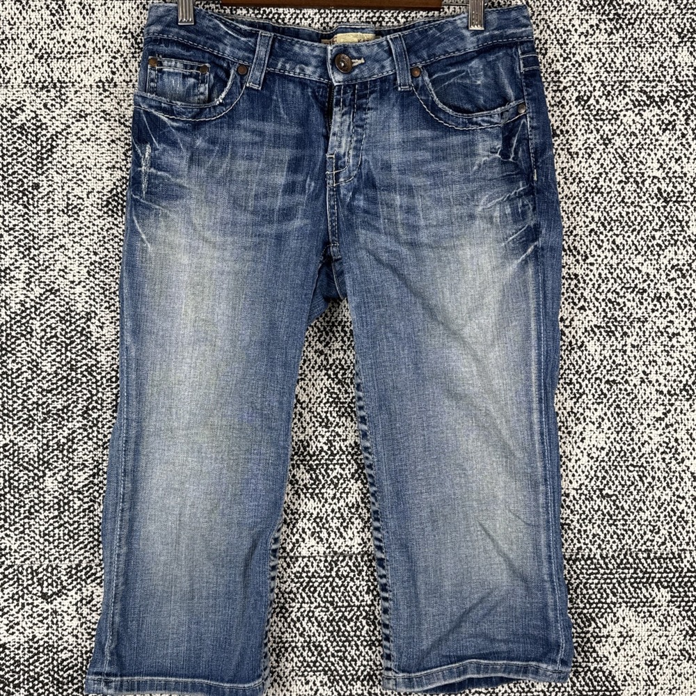 Buckle Blue Washed Cropped Jeans